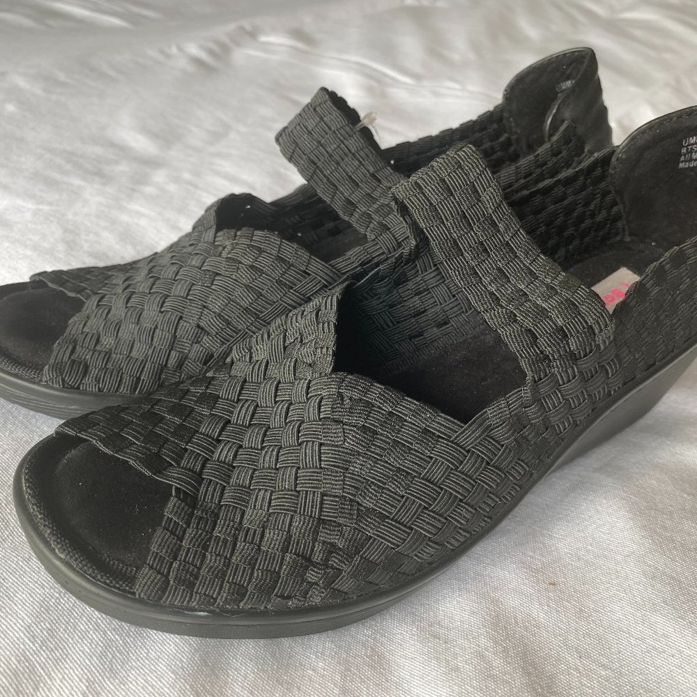 BareTraps Black UMMA Woven Wedges